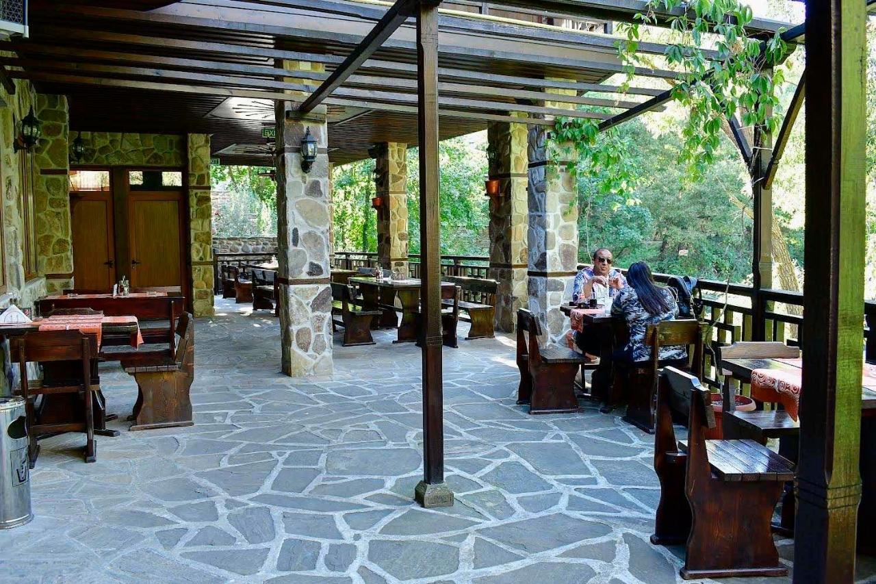 Семеен Хотел Ажур Kotel Exterior photo